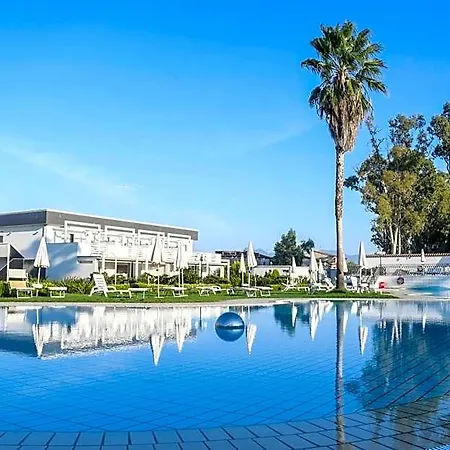 Salice 4* مارينا دي سكيافوني