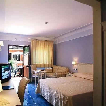 Salice مارينا دي سكيافوني