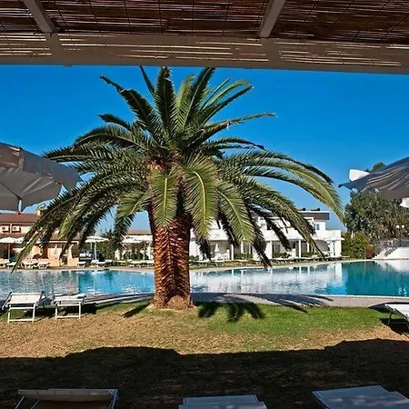 Salice منتجع مارينا دي سكيافوني